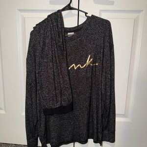 PINK Victoria's Secret Charcoal Pajama Set with Gold Logo
